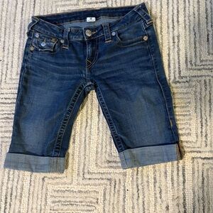 TRUE RELIGION 25” waist Blue Denim Bermuda Shorts like new condition